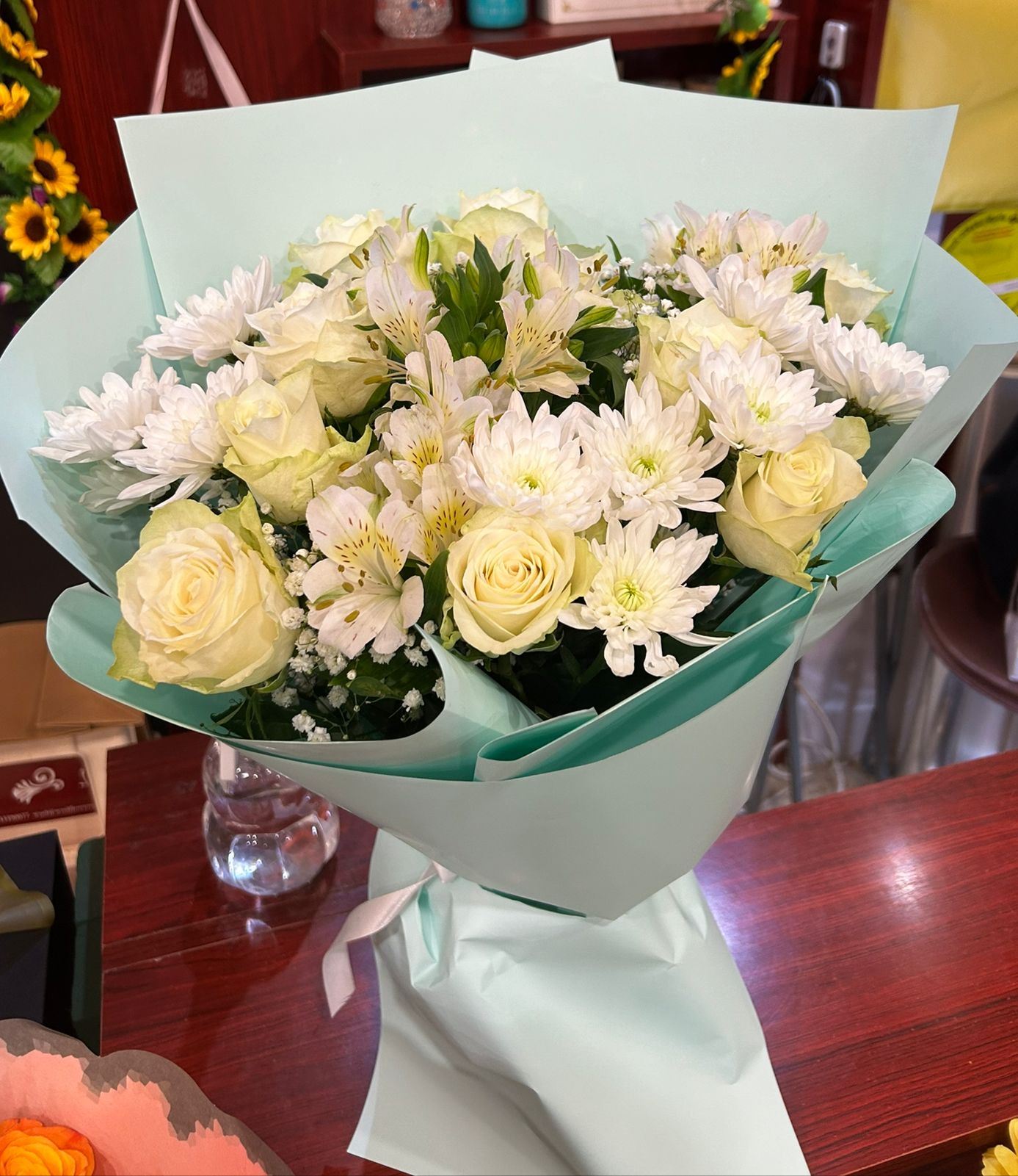 White Roses Bouquet 